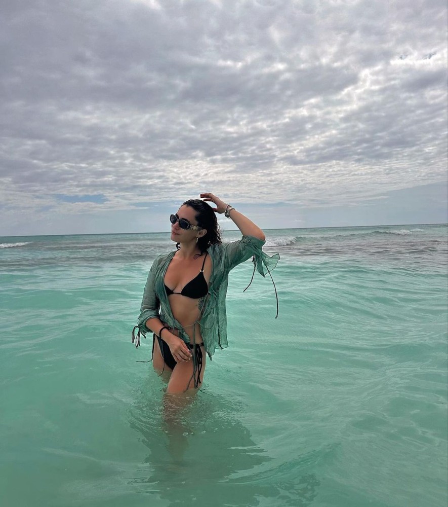 hande dogandemir in bikinili dominik paylasimi gundem oldu tanri kadini yaratti